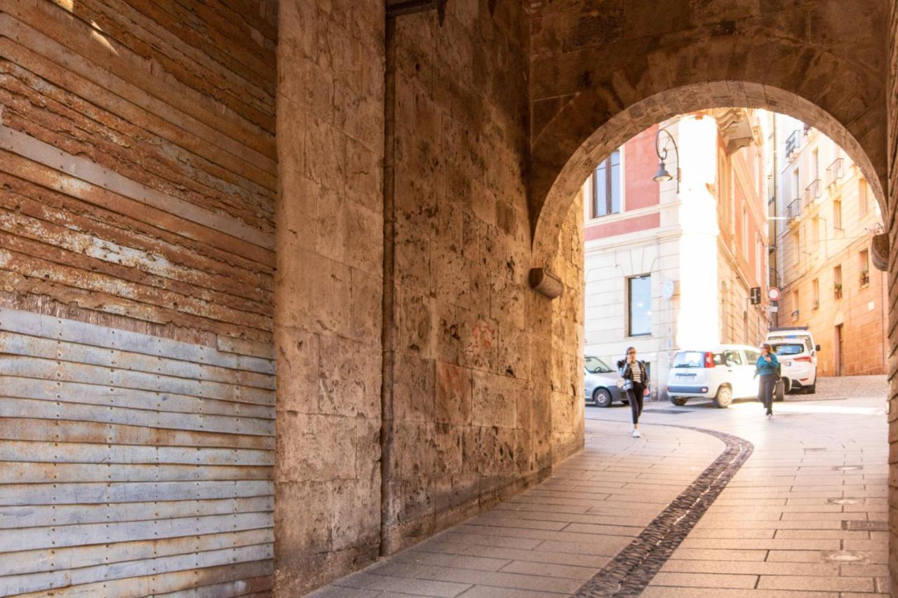 Le Dame Di Castello - Iun Q2444 Apartment Cagliari Luaran gambar