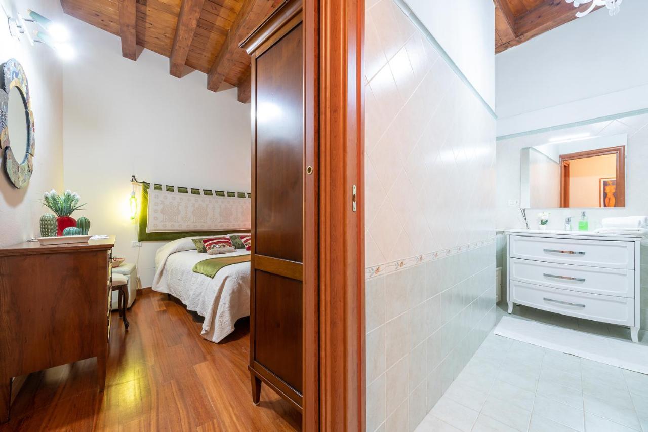 Le Dame Di Castello - Iun Q2444 Apartment Cagliari Luaran gambar